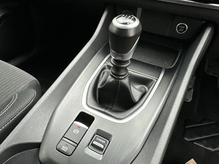 Nissan QASHQAI Photo spincar-e089acb88a2913e578e381d7d734127a770e96b8.jpg