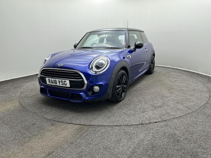 MINI Cooper Photo spincar-e0fc9fb7b3f7e59c0f220a743056ec31b06c7c32.jpg