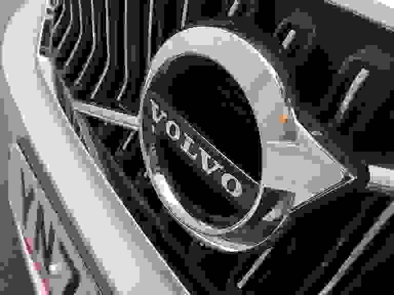 VOLVO XC40 Photo spincar-e1ece2180a64255146fa7ab93dc96dc3407803bc.jpg