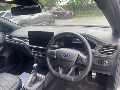 Ford Focus Photo 17