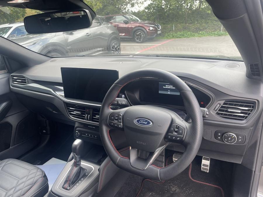 Ford Focus Photo spincar-e2534b698bb45f9555e3295c355007b3dee9d480.jpg