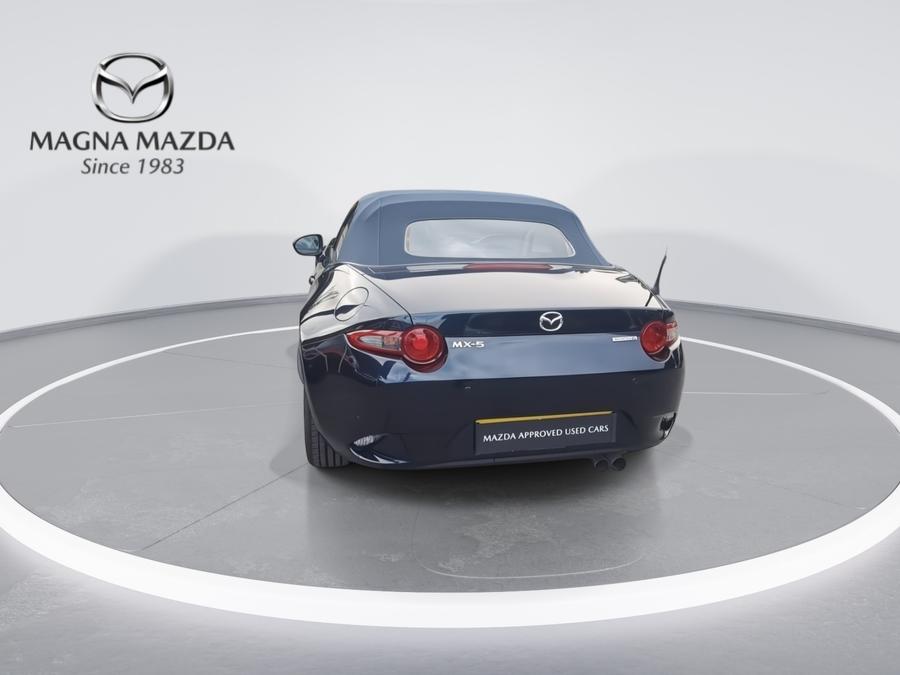 Mazda MX-5 Photo spincar-e258ac1556550e71f0cdea7ff95a2f3f1891cc2a.jpg