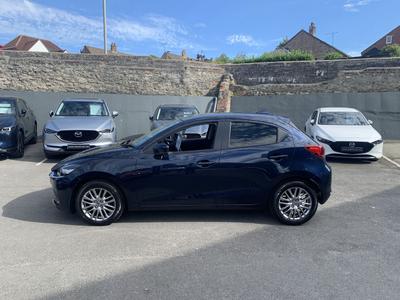 Mazda Mazda2 Photo 16