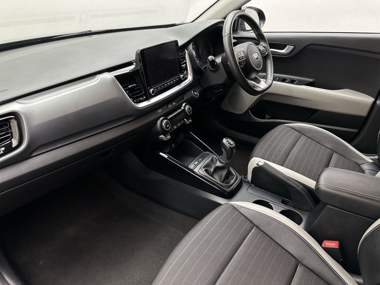 Kia STONIC Photo 19