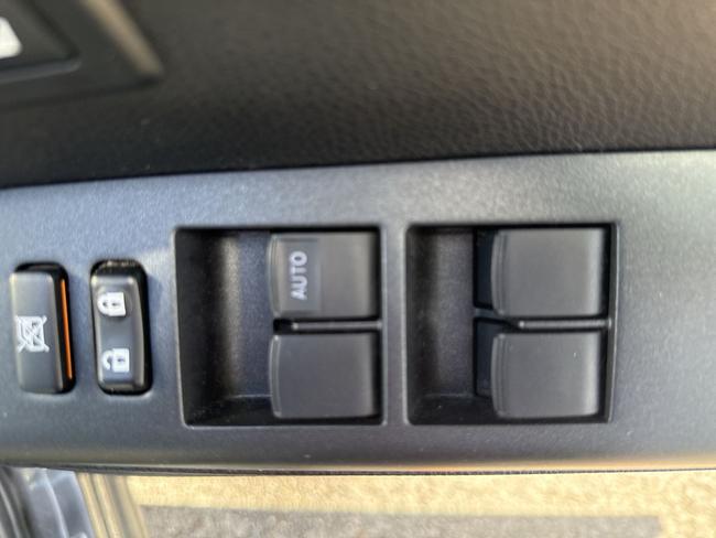 Toyota RAV4 Photo spincar-e2cb211c448cd610335cf1c55544e71049a6d4ed.jpg