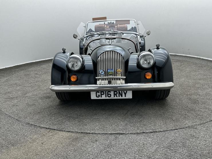 Morgan ROADSTER V6 Photo spincar-e2e180042a09121162b2e351fac617c071e6cdb0.jpg