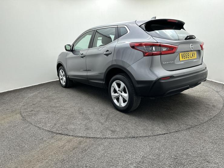 Nissan Qashqai Photo spincar-e3388717c527c1e7f5398bb43e345e8d492fd282.jpg