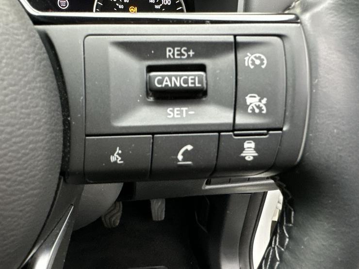 Nissan QASHQAI Photo spincar-e37fee20038ef6c4121d657a5f02f4e43e85067b.jpg