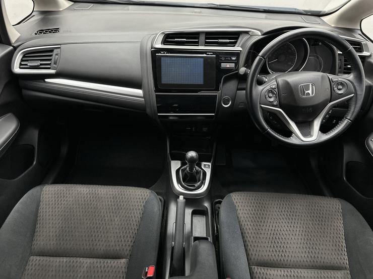 Honda Jazz Photo spincar-e39bd7ff9087b314cdb6ad725b610a50696d9039.jpg