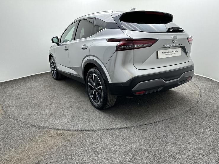 Nissan QASHQAI Photo spincar-e4417c7e2a2f5d179d4ab7885e3ec7e085945a0d.jpg