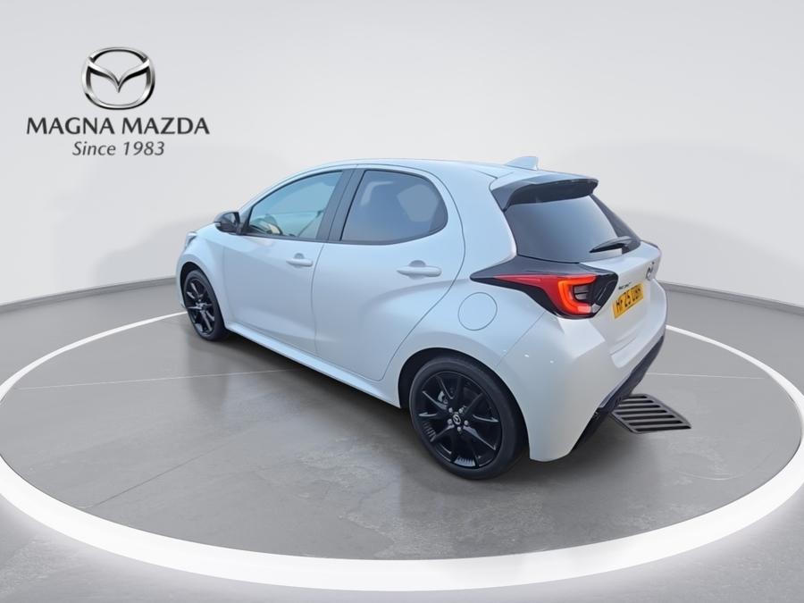 Mazda Mazda2 HYBRID Photo spincar-e4a30bf9092f7127af3ee841429aed1156a22ced.jpg