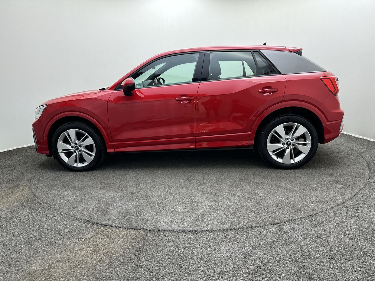 Audi Q2 Photo 4