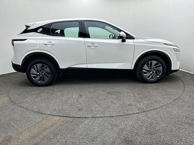 Nissan Qashqai Photo spincar-e5812db36eafce9c67ab467ef730bbe9291a36e1.jpg