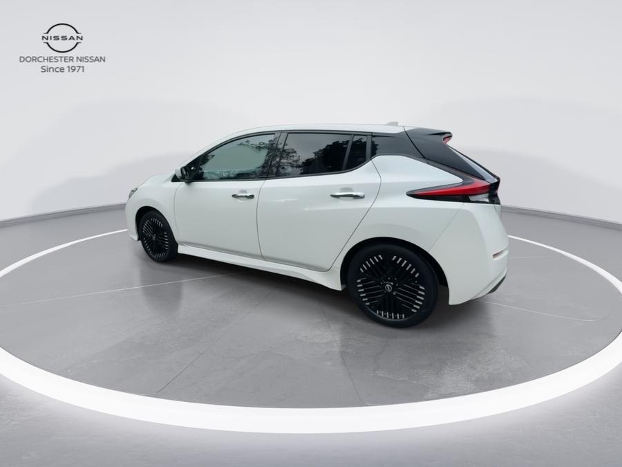 Nissan Leaf Photo spincar-e81b71539719d02121ca6e97f7fdf41999133888.jpg