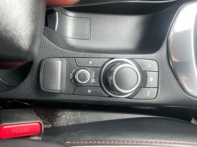 Mazda Mazda2 Photo 38