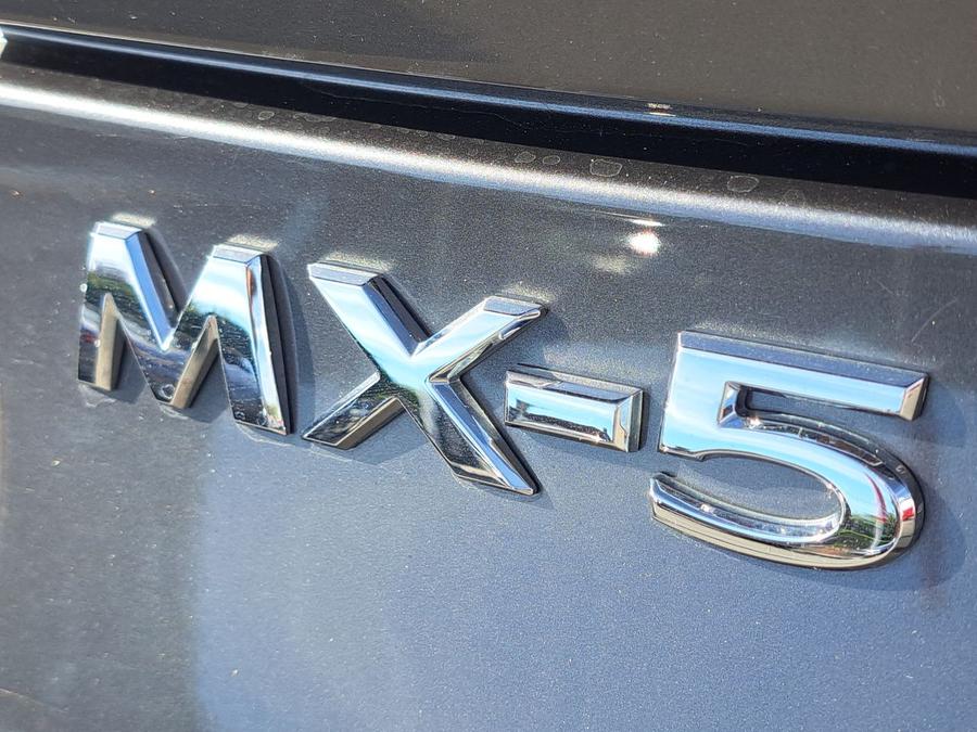 Mazda MX-5 RF Photo spincar-e8f6fc5e2c25d7632280e57c437f378cea33401c.jpg