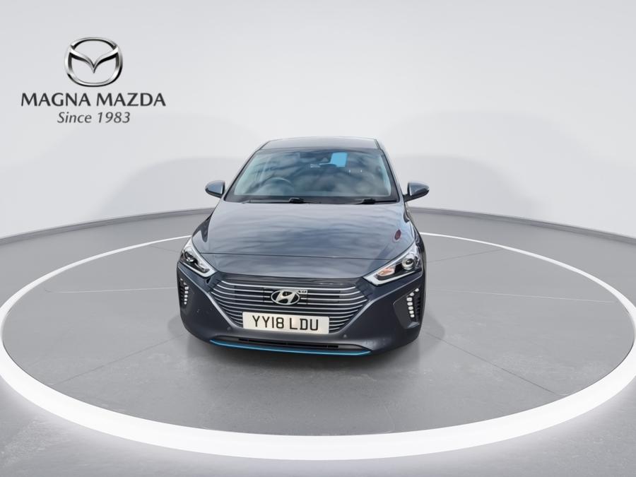 Hyundai IONIQ Photo spincar-e95356b589fd65e7ac14362d3f88f6786bed780f.jpg