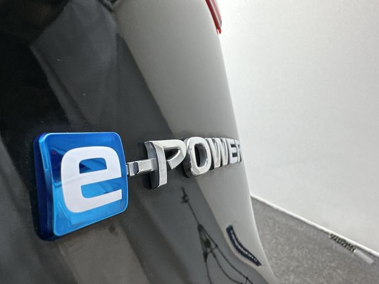Nissan Qashqai Photo spincar-ea230e700ac4bbcf100ef2dd42f025c235cc53c6.jpg