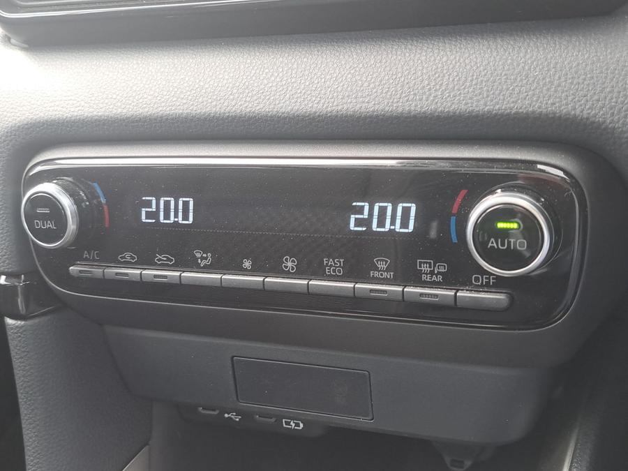 Mazda Mazda2 HYBRID Photo spincar-ec470b7fdbf35d234b3c9a602e32e9c55c839212.jpg