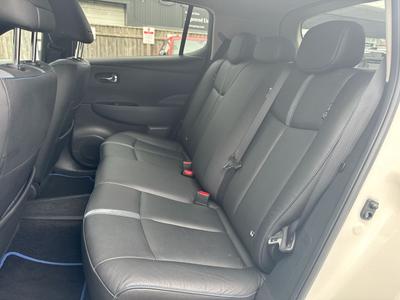 Nissan Leaf Photo 27