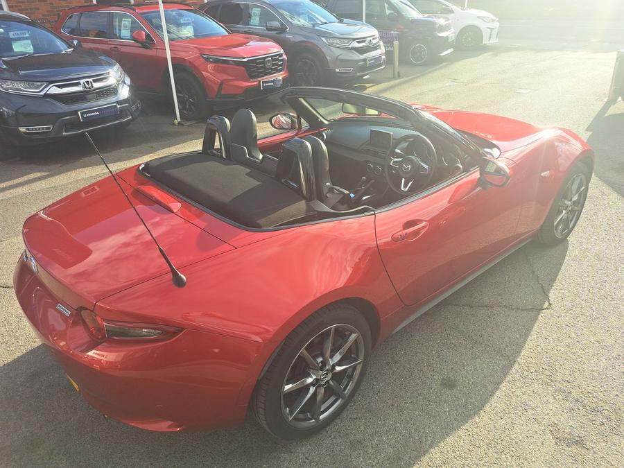 Mazda MX-5 Photo spincar-ece6fbd5b75c9b7b304ede4f92133c1671c56540.jpg