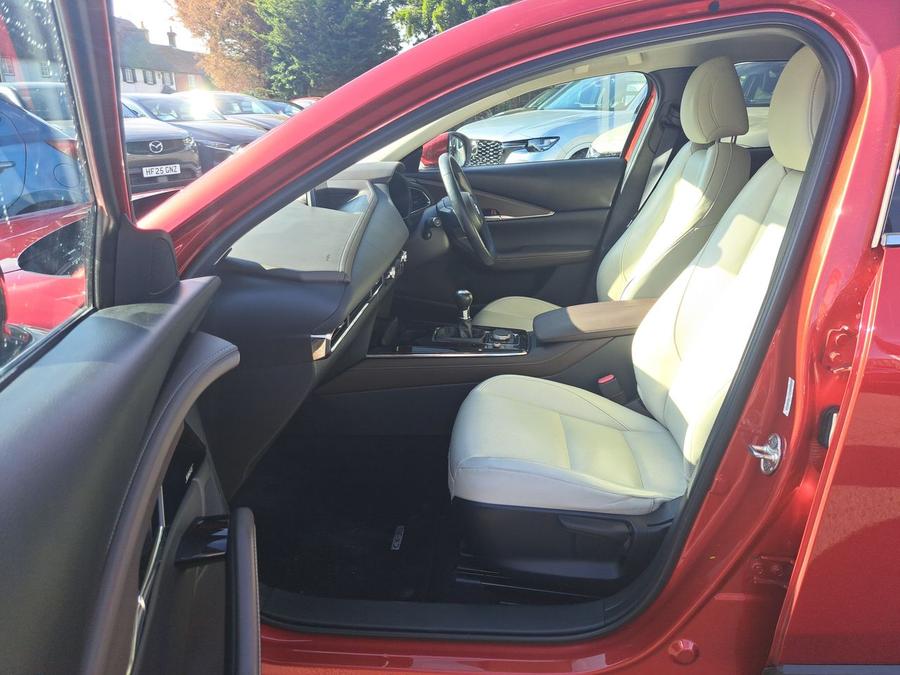 Mazda CX-30 Photo spincar-ecf2e9a2fab48800156517f5dffe6b76b1f3f0b3.jpg
