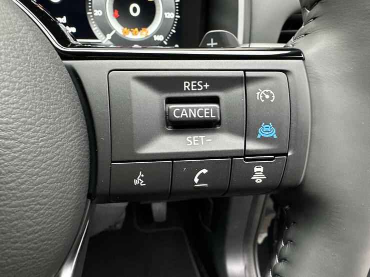 Nissan QASHQAI Photo spincar-ee31192c15bca96573584b39fa8a276261fcdce1.jpg