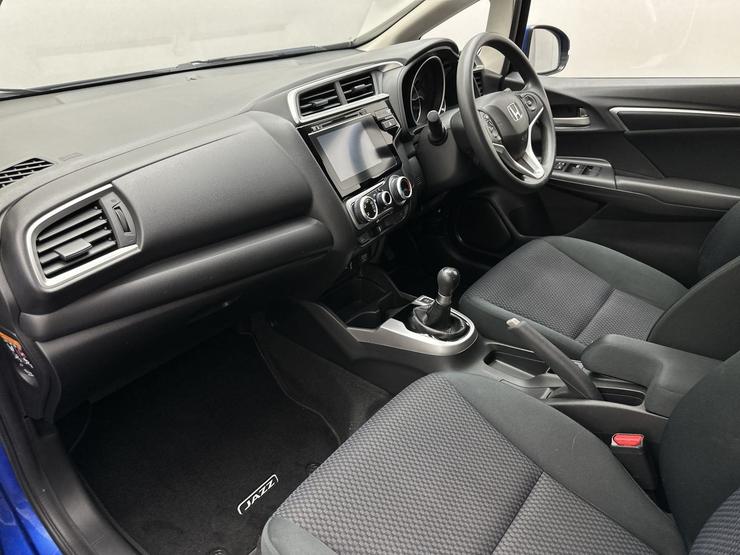 Honda Jazz Photo spincar-eeafc5edf34295ee89b0619bf2d34d34b5d6aaae.jpg