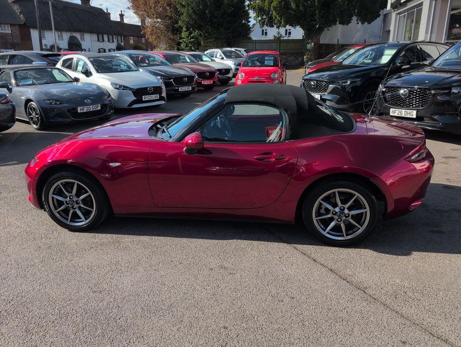 Mazda MX-5 Photo spincar-eef92f8c42a585f450a54170b43f113b7c03c5a7.jpg