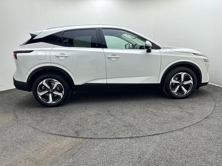 Nissan QASHQAI Photo spincar-ef41c3687d0ca2a0bfb534f69814500d2fc7b1a3.jpg