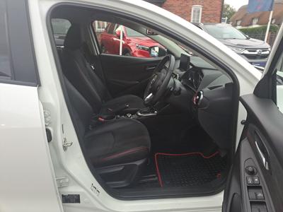 Mazda Mazda2 Photo 20