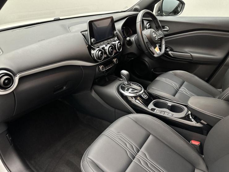 Nissan JUKE Photo spincar-effbf3680adacc29791aa00a7355d36335d15691.jpg