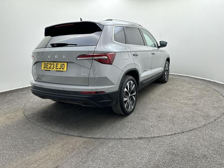 Skoda KAROQ Photo spincar-f07ac3482ff3a7a585a6900f94da0c9fe4750a43.jpg