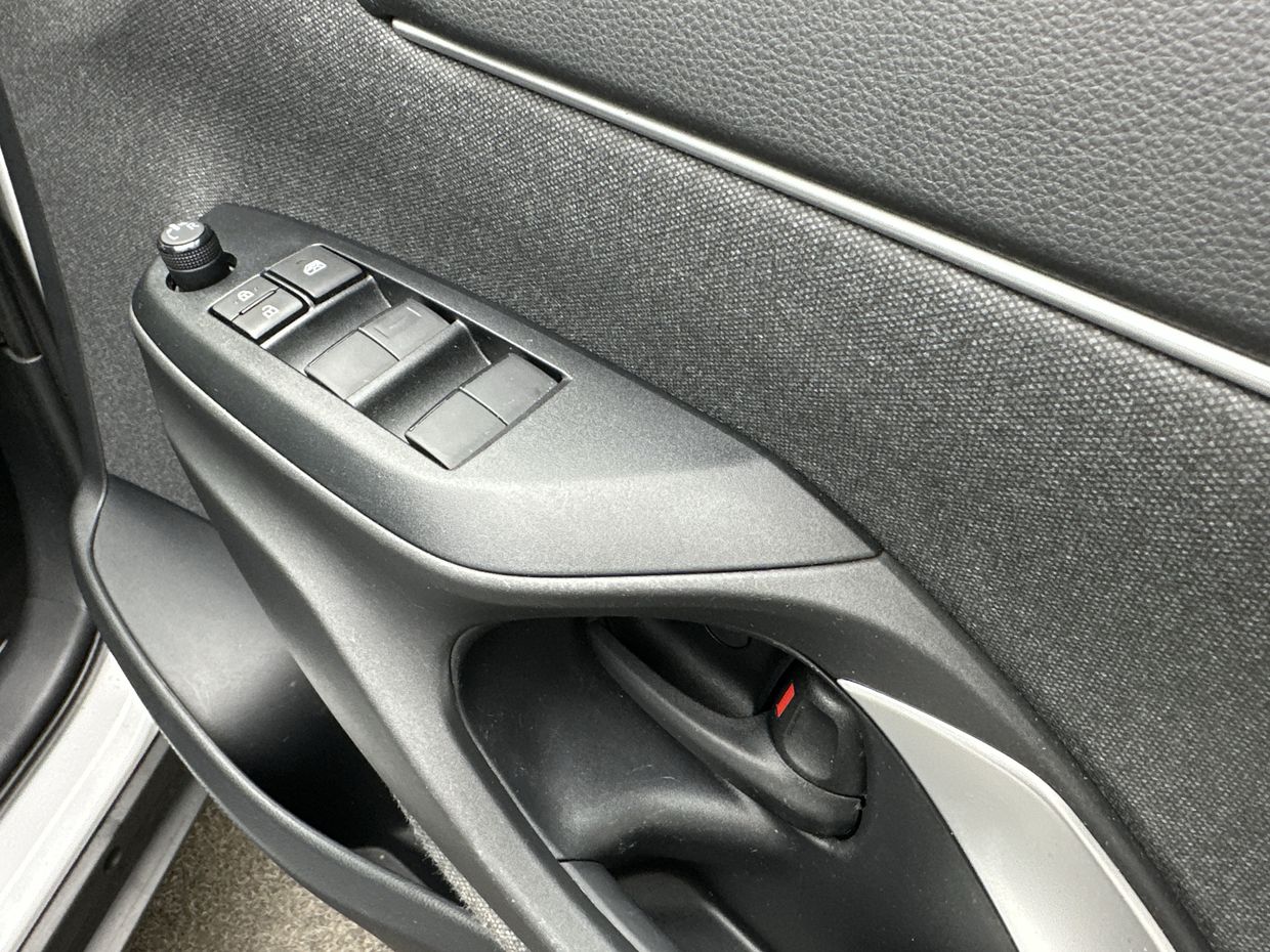 Toyota Yaris Photo 16