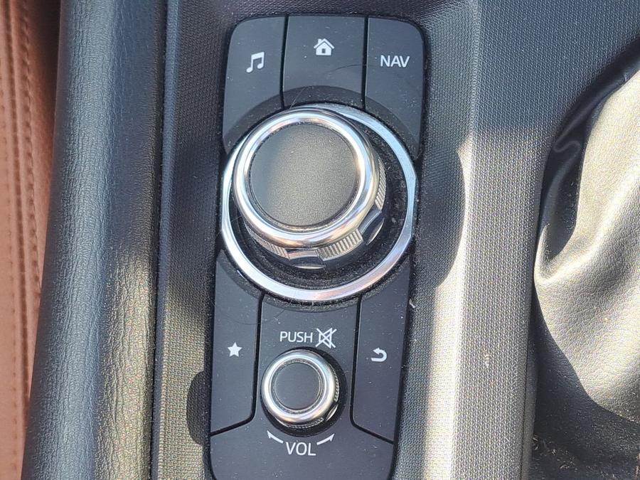 Fiat 124 Spider Photo spincar-f0ddf7ffbf3db6cd58745252a92cfa769347f958.jpg