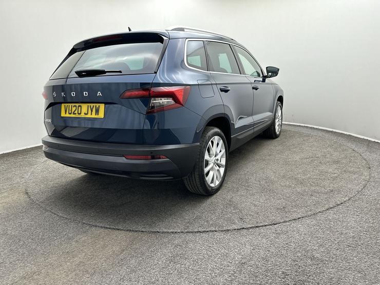 Skoda KAROQ Photo spincar-f0f1dffa4611d1d585c99117760d037048b22010.jpg