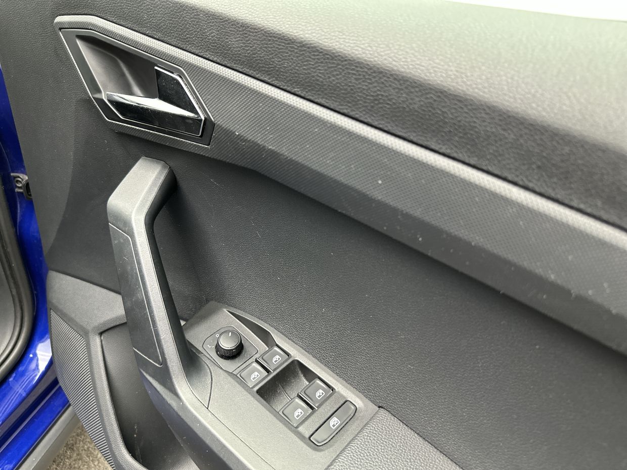 SEAT Arona Photo 17