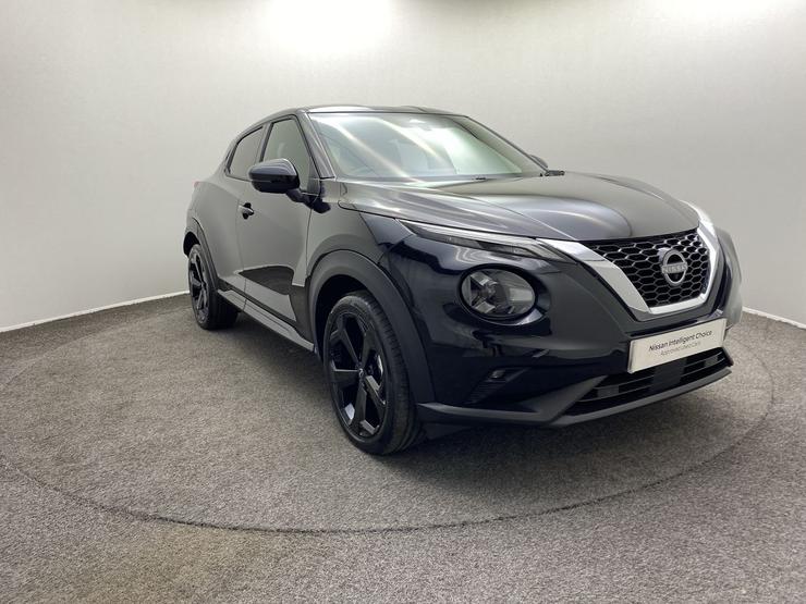 Nissan JUKE Photo spincar-f23e6b571fc1d47012dbcaeb8eef07c6df33e1ed.jpg