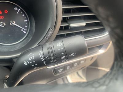 Mazda Mazda3 Photo 36