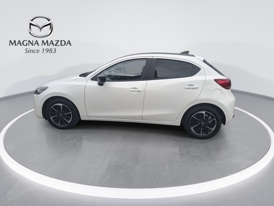 Mazda Mazda2 Photo spincar-f335b8bbbe7b002a384f27db34e1ecd0a92294c8.jpg