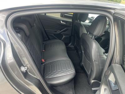 Ford Focus Photo 33