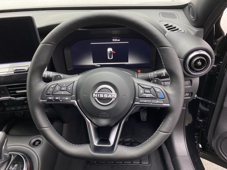 Nissan JUKE Photo spincar-f442648597e2c4ca2bdeabeba65e08afb00dc71c.jpg