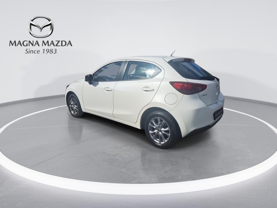 Mazda Mazda2 Photo spincar-f53bf3aac3d9c0f7675dc213ee14560f8debaa9d.jpg
