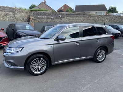 Mitsubishi Outlander Photo 16