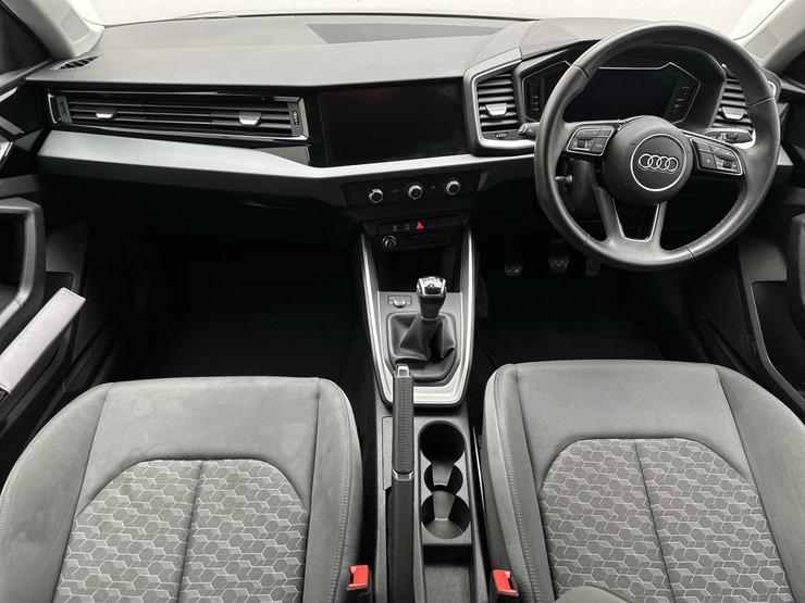 Audi A1 Photo spincar-f667c6a276b1f8c2c51fc73be14722da5f7eaa44.jpg