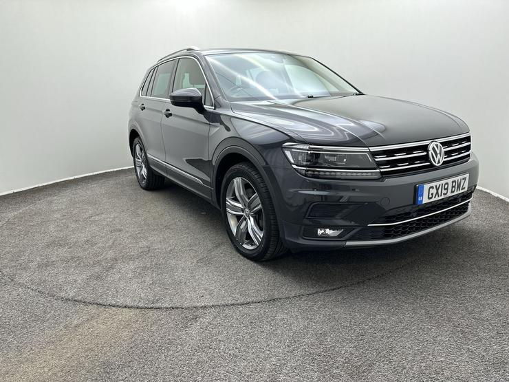 Volkswagen Tiguan Photo spincar-f74f506ba7340ba9d5d1d73a43dc9bd8f938db3b.jpg