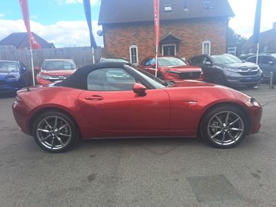 Mazda MX-5 Photo 12