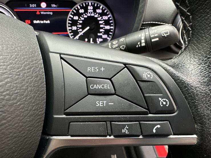 Nissan JUKE Photo spincar-f88179d26dba954c3b54a1a6299c9009e86ddd3c.jpg