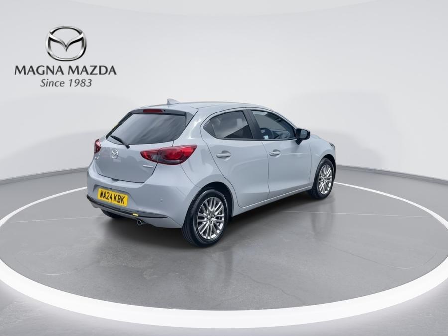 Mazda Mazda2 Photo spincar-faa0ba5bf72e84bc478e294a7ad745e22c81cc43.jpg