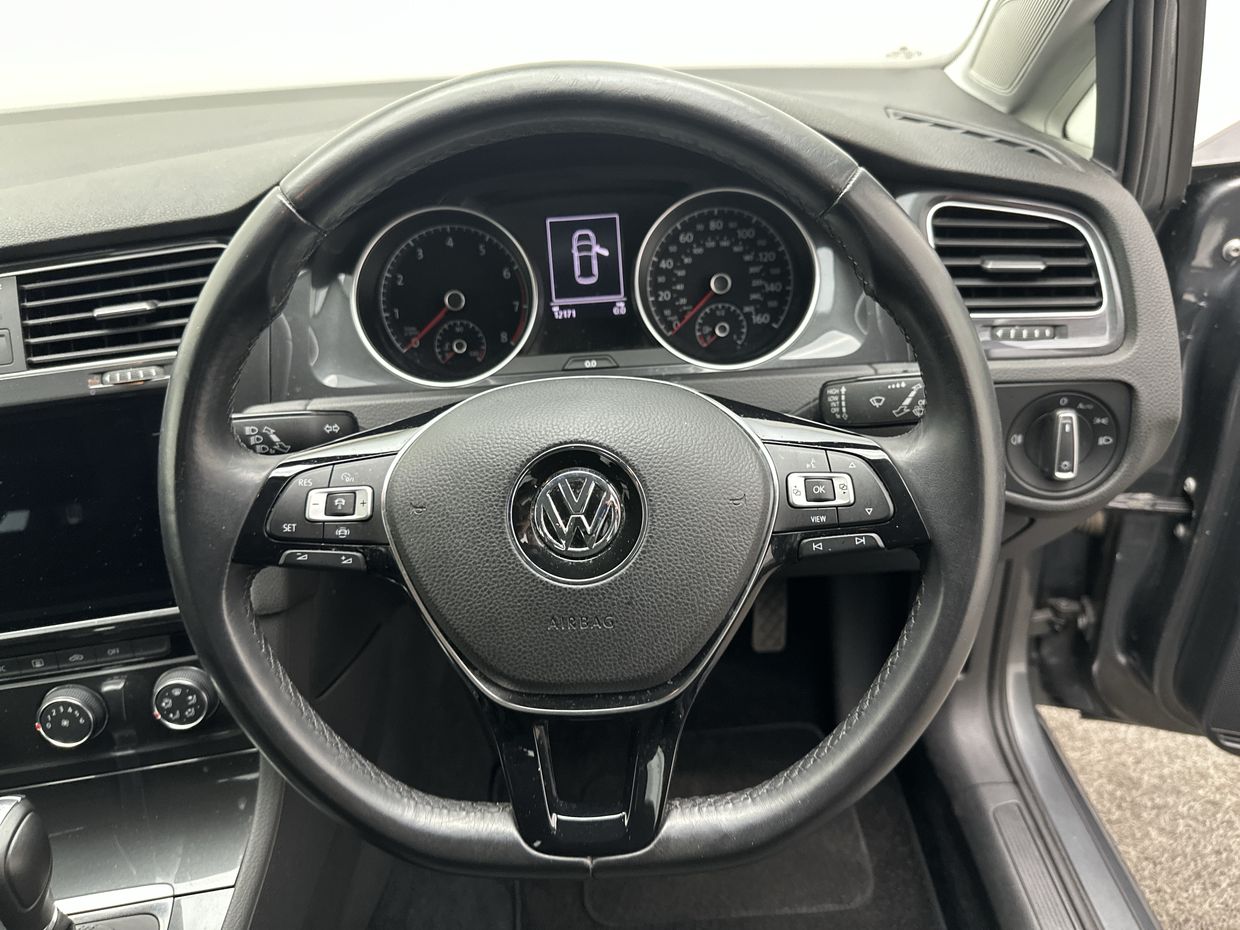 Volkswagen GOLF Photo 14